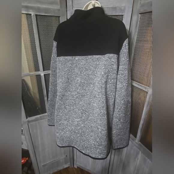 Men's Eddie Bauer Black and Heathered Gray Fleece 1/4 Zip Sweater, Sz XXl - Picture 5 of 5